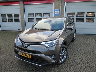 Bruin Occasion 2017 Toyota RAV4 SUV | € 19.950 (Eerlijke prijs)