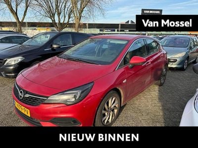 Rood Gebruikt 2021 Opel Astra Business Elegance Hatchback | € 14.940 (Goede deal)