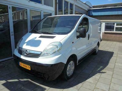 Wit Gebruikt 2008 Opel Vivaro MPV | € 6.950