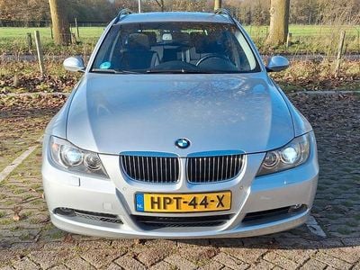 BMW 325