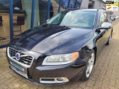 tweedehands Volvo V70 2.5FT R-Design 230PK LEER / XENON / PDC / ECC