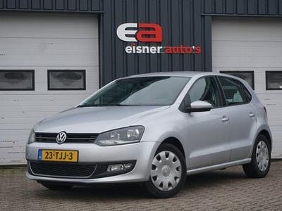 Grijs (metallic) Occasion 2012 VW Polo Comfortline Hatchback | € 3.749 (Goede deal)