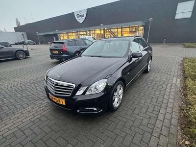 Mercedes E200
