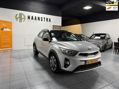 Grijs (metallic) Occasion 2019 Kia Stonic SUV | € 12.650 (Eerlijke prijs)