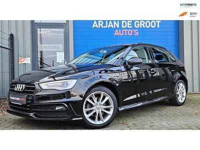 Zwart Gebruikt 2015 Audi A3 S-Line Hatchback | € 14.450 (Eerlijke prijs)