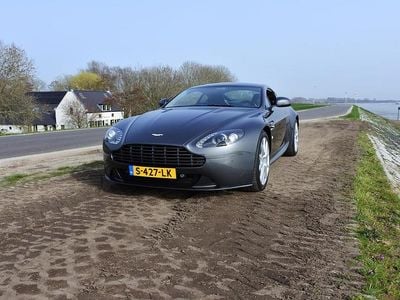 Occasion Aston Martin V8 Vantage 426 PK (313 kW) 2013 Grijs (metallic) Coupé
