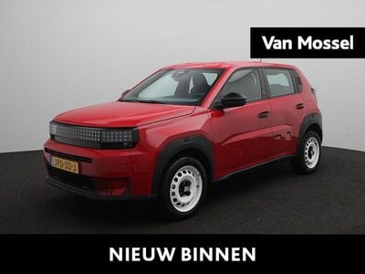 Occasion Fiat Grande Panda Red 83 kW (113 PK) 2025 Rood Hatchback