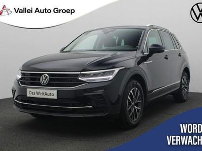 tweedehands VW Tiguan 1.5 TSI 150PK Life | Trekhaak | Camera | ACC | Navi | Stoel-/stuurwielverwarming