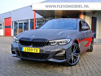 Grijs Gebruikt 2020 BMW 330e M Sport Stationwagen | € 26.750 (Iets duurder)