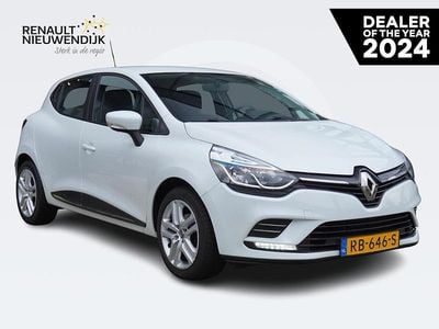 Blanc nacre qnc Occasion 2017 Renault Clio IV Zen Hatchback | € 9.900 (Eerlijke prijs)