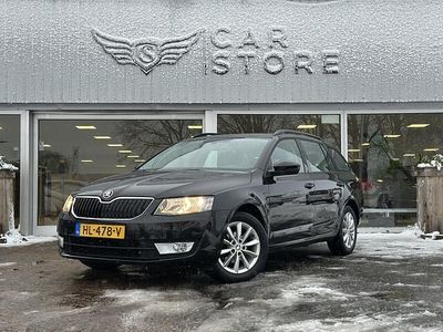 Zwart Gebruikt 2015 Skoda Octavia Business Line Stationwagen | € 5.950 (Goede deal)