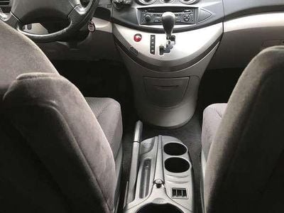 Mitsubishi Grandis
