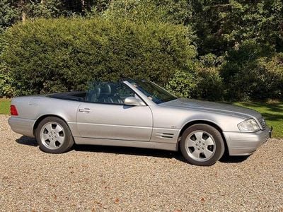 Zilver Gebruikt 1998 Mercedes SL320 Cabriolet | € 24.500