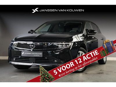 Zwart Gebruikt 2023 Opel Astra Business Edition Hatchback | € 19.900 (Goede deal)