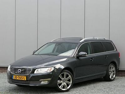 Grijs Gebruikt 2016 Volvo V70 Inscription Stationwagen | € 25.999 (Iets duurder)