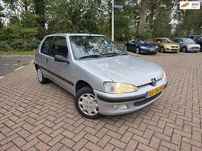 Peugeot 106
