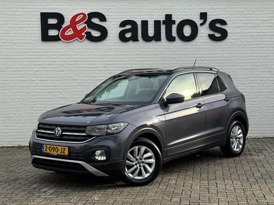 Grijs Gebruikt 2022 VW T-Cross Life SUV | € 23.400 (Eerlijke prijs)