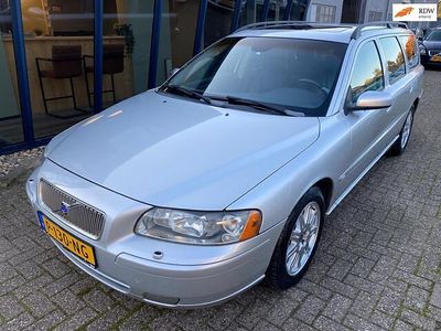 Grijs Occasion 2005 Volvo V70 Momentum Stationwagen | € 8.445 (Duur)