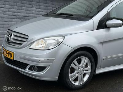 Mercedes B200