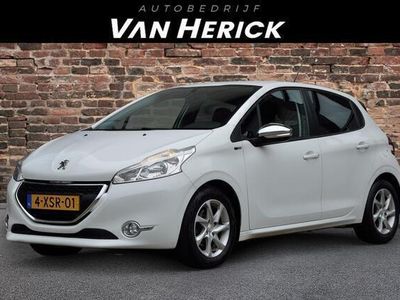 tweedehands Peugeot 208 1.2 e-VTi 5 deurs | Automaat | Clima | Cruise | NA