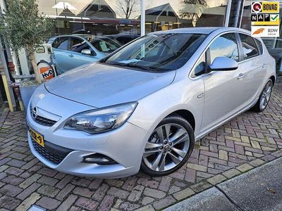 Grijs Occasion 2012 Opel Astra Sport Hatchback | € 6.950 (Iets duurder)