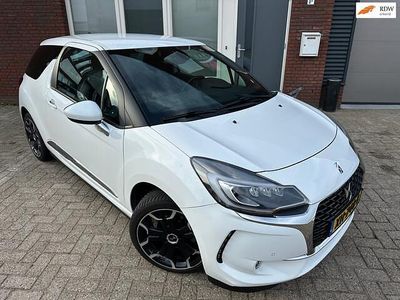 Wit (metallic) Occasion 2018 DS Automobiles DS3 So Chic Hatchback | € 9.750 (Goede deal)