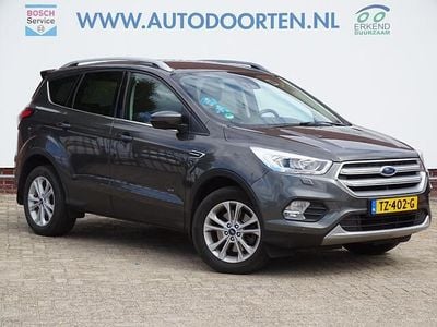 Grijs Gebruikt 2018 Ford Kuga Titanium SUV | € 18.950 (Eerlijke prijs)