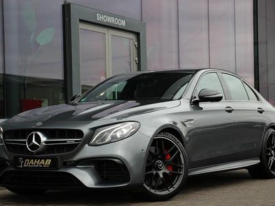 Grijs (metallic) Gebruikt 2020 Mercedes S63 AMG Premium Plus Sedan | € 77.900 (Eerlijke prijs)