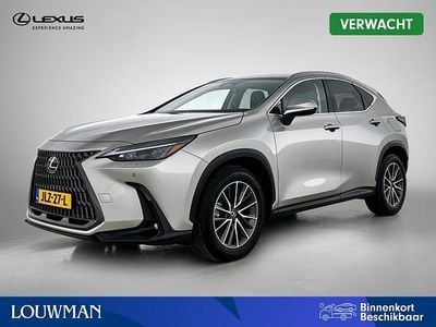 Grijs (metallic) Gebruikt 2023 Lexus NX450h+ Luxury Line SUV | € 52.950 (Eerlijke prijs)