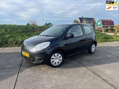 Zwart Gebruikt 2009 Renault Twingo Hatchback | € 2.665 (Eerlijke prijs)