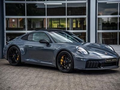Grijs Nieuw 2025 Porsche 911 Carrera 4 GTS Coupé | € 258.875 (Duur)