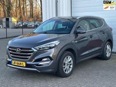 Grijs (metallic) Occasion 2016 Hyundai Tucson Comfort SUV | € 9.745 (Eerlijke prijs)