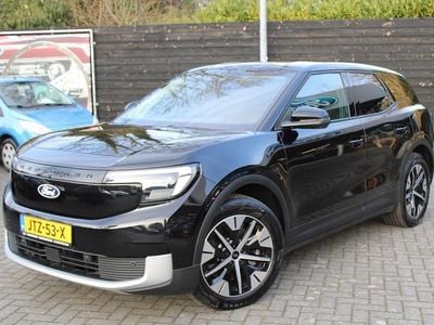 Zwart (metallic) Occasion 2024 Ford Explorer Extended Range SUV | € 35.995 (Goede deal)