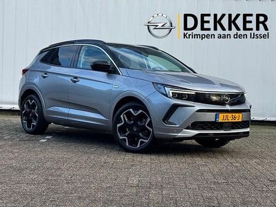 Grijs Occasion 2022 Opel Grandland X Business Elegance SUV | € 25.950 (Eerlijke prijs)