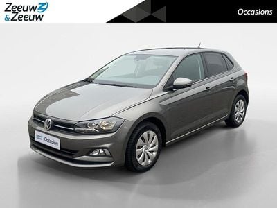 Limestone grey metallic (grijs metallic) Occasion 2021 VW Polo Comfortline Hatchback | € 13.940 (Goede deal)
