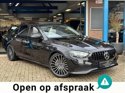 Zwart Gebruikt 2021 Mercedes E200 AMG Sedan | € 42.950 (Duur)