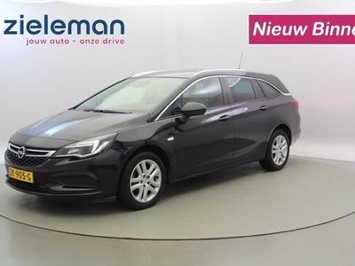 tweedehands Opel Astra 1.4 Turbo Sports Tourer Autmaat Business - Navi, Clima