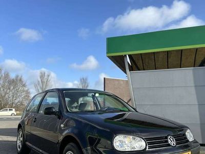VW Golf IV