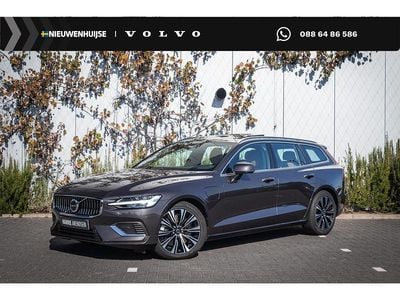 Grijs Occasion 2024 Volvo V60 Ultimate Stationwagen | € 45.899 (Eerlijke prijs)