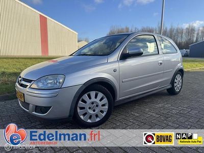Grijs Gebruikt 2006 Opel Corsa Hatchback | € 3.450 (Eerlijke prijs)