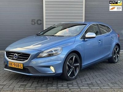 Blauw Gebruikt 2015 Volvo V40 Business Edition Stationwagen | € 8.950 (Eerlijke prijs)