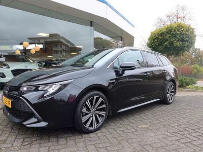 Zwart Gebruikt 2021 Toyota Corolla Business Edition Stationwagen | € 23.400 (Eerlijke prijs)