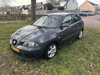 Grijs Occasion 2007 Seat Ibiza Hatchback | € 1.800 (Eerlijke prijs)