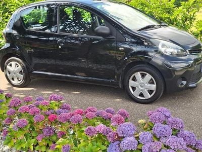 Zwart Gebruikt 2009 Toyota Aygo Hatchback | € 1.800 (Goede deal)