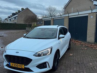 Wit Occasion 2019 Ford Focus ST-Line Stationwagen | € 16.750 (Eerlijke prijs)