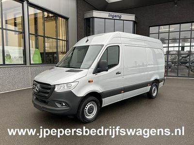 Zilver Gebruikt 2023 Mercedes Sprinter Van | € 32.950 (Goede deal)