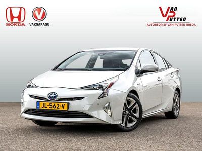 Wit Gebruikt 2016 Toyota Prius Executive Hatchback | € 16.995 (Eerlijke prijs)