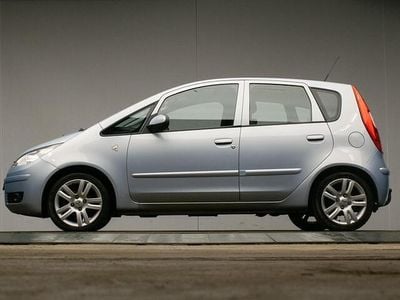 Blauw Gebruikt 2008 Mitsubishi Colt Hatchback | € 1.745 (Eerlijke prijs)