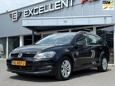 Zwart Gebruikt 2014 VW Golf VII Highline Stationwagen | € 5.450 (Goede deal)