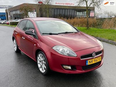 Occasion Fiat Bravo Business 105 PK (77 kW) 2013 Rood (metallic) Hatchback